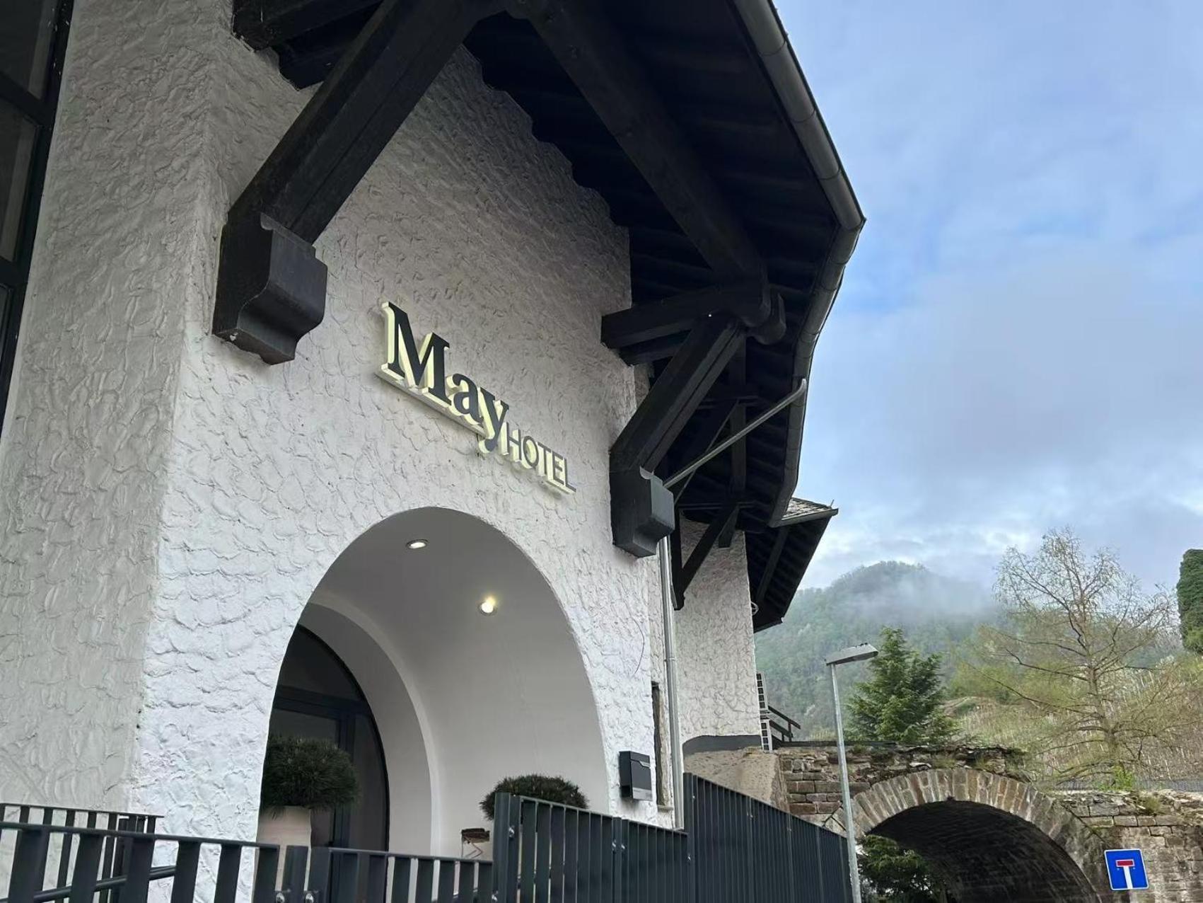 May Hotel Mayschoß Buitenkant foto